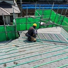 未経験大歓迎　屋根工事（瓦工事•板金工事）の職人募集の画像