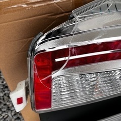 プリウス30後期純正テール