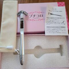 お値下げ！美品！美容ローラープチコロ説明書付き。