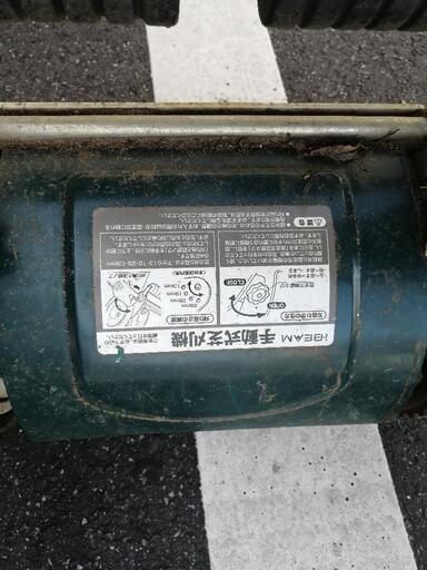 手動芝刈り機