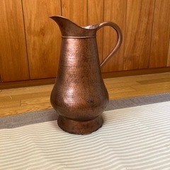 アンティークっぽい壺？