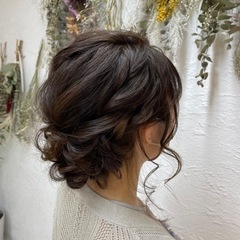 土日祝朝から働ける方、平日18時から働ける方、学生さんも大歓迎、美容師免許問わず誰でもできますの画像