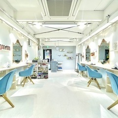 土日祝朝から働ける方、平日18時から働ける方、学生さんも大歓迎、美容師免許問わず誰でもできますの画像