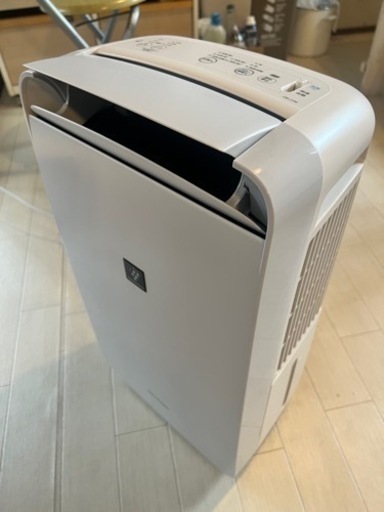 除湿機　冷風　消臭　衣類乾燥　1台４役