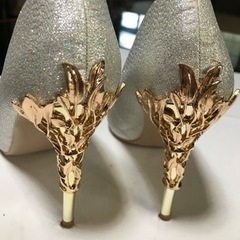キャバ嬢　ピンヒールの画像