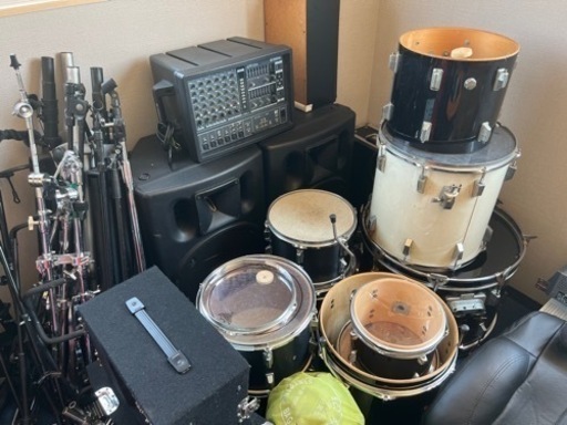ドラムセット手放します