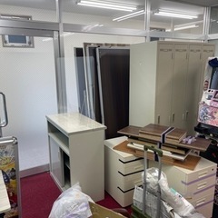 事務所整理中です。