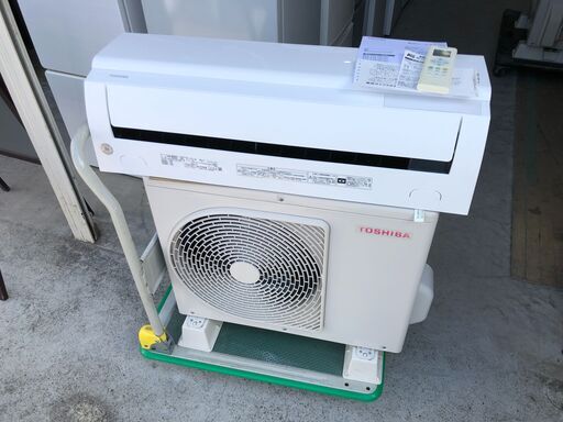 【動作保証あり】TOSHIBA 東芝 2019年 2.2kw 6畳用 ルームエアコン RAS-F221M【管理KR264】