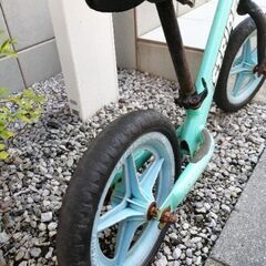 ストライダー　ランニングバイク　バランスバイク　エメラルドグリーンの画像