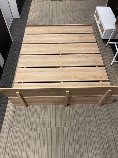 【展示品・未使用品】ダブルベッドフレーム すのこベッド ロータイプ 幅160cm 定価・29,990円?自社配送時?代引き可?※現金、