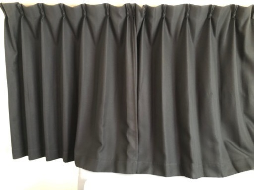 【ニトリ】お値下げ9000⇨3000美品✨遮光1級・遮熱・防炎カーテン100×110（ブラック）×4枚