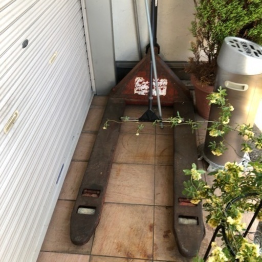 ハンドリフト中古