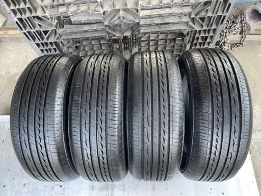 ブリジストン　REGNO 205/55R16 夏　タイヤ４本