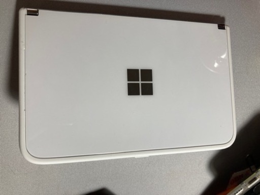 Surface duo 譲ります。「使用感あります。」 Snapdragon 855  Ram 6GB Rom 256GB
