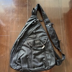 中古　ソロツーリスト　斜めがけバック