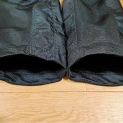 GoldWin ゴールドウィン　エアスルーパンツ　メッシュ　プロテクター有　美品 オーバーパンツの画像