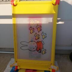 ベビーサークル　ベビーゲートの画像