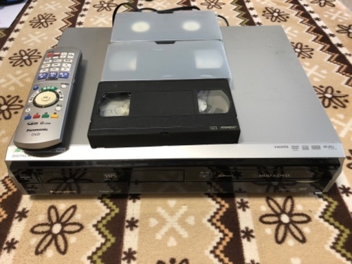 VHS. DVDデッキ