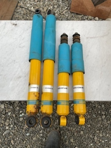 ハイエース　ビルシュタイン