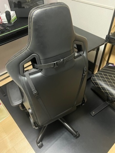 ノーブルチェア〔ゴールド〕
