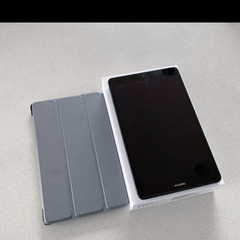HUAWEI MEDIAPAD M5 LITE 8　カバー付きです。