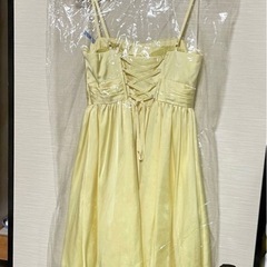 AIMER パーティードレス イエロー ミディアム丈の画像