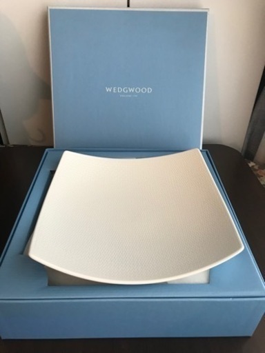 新品ウェッジウッド　ジオ　スカルプチャーボール　皿