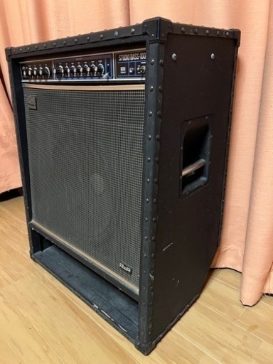 スタジオの定番ローランドベースアンプstudioBASS100