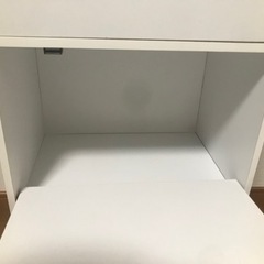 急募　5/25 26日のみ　蓋付きカラーボックスボックス 白　扉付きの画像