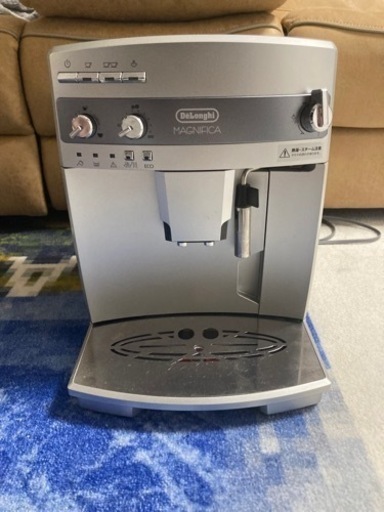 デロンギ　全自動コーヒーマシン エントリーモデル マグニフィカ ESAM03110S シルバー