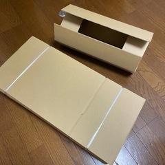 段ボール（縦長）約200枚の画像