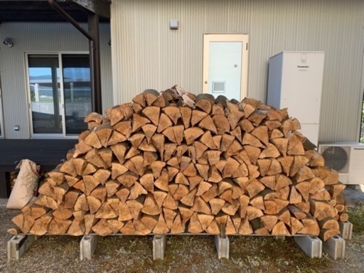 薪の王様 樫の木 軽トラ2台分 薪ストーブ キャンプ