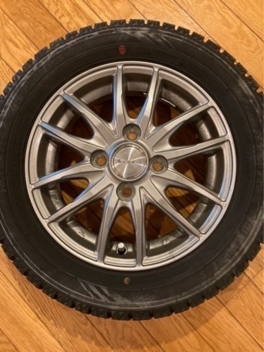 スタッドレスタイヤ　4本