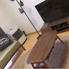 テーブル＋ソファー（テレビとテレビ台は付きません）お値引き可能で...