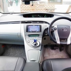 自社ローンって知ってますか？信販会社を通さないんです😎金利０％＆キャンペーン中✨装備充実！トヨタ プリウス Ｓ🚗の画像