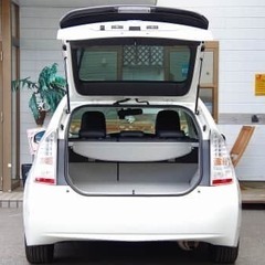 自社ローンって知ってますか？信販会社を通さないんです😎金利０％＆キャンペーン中✨装備充実！トヨタ プリウス Ｓ🚗の画像