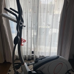 クロストレーナー　美品です。DAIKOU DK8900
