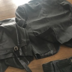 キッズフォーマルスーツの画像