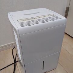 【取りに来てくれる方限定】アイリスオーヤマ除湿機・IJC-J56