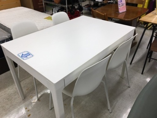 IKEA 伸長式 4人掛けダイニングセット