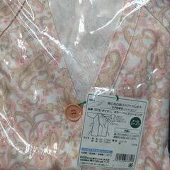 「終了」前開きの紐付き寝巻(未使用)