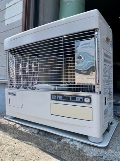 お引取り限定 サンポット カベック 床暖房内蔵 煙突式石油ストーブ UFH-7710URC 3畳床暖パネル付