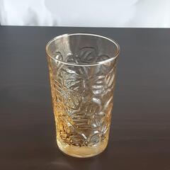 淡い琥珀色のコップ・５個の画像
