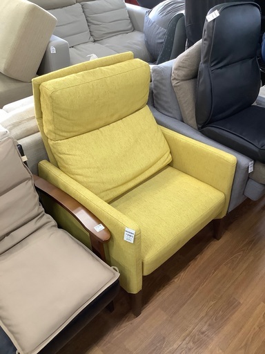 MARUICHI パーソナルチェア　イエロー　売場展開中！！！