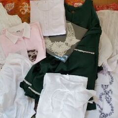 ジーンズ他ずぼん&ブラウス類の画像