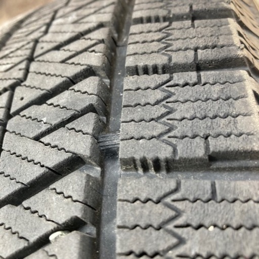 スタッドレスタイヤ　205/55R17 4本