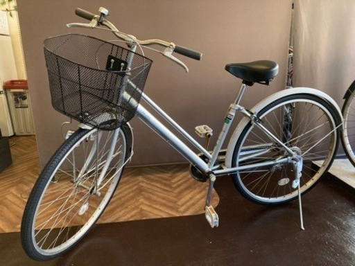 【タイヤ・チューブ新品！】26インチ　自転車　シルバー