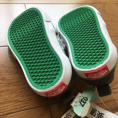 ドライクリーニング済 VANS バンズ スリッポン 13cm 美品の画像