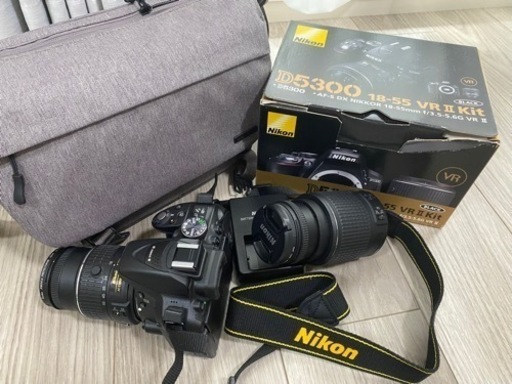 Nikon D5300 128Gメモリーとカバン付き