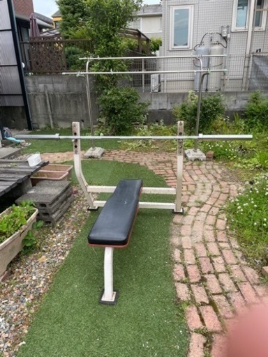 ボディメーカー　ベンチプレス台